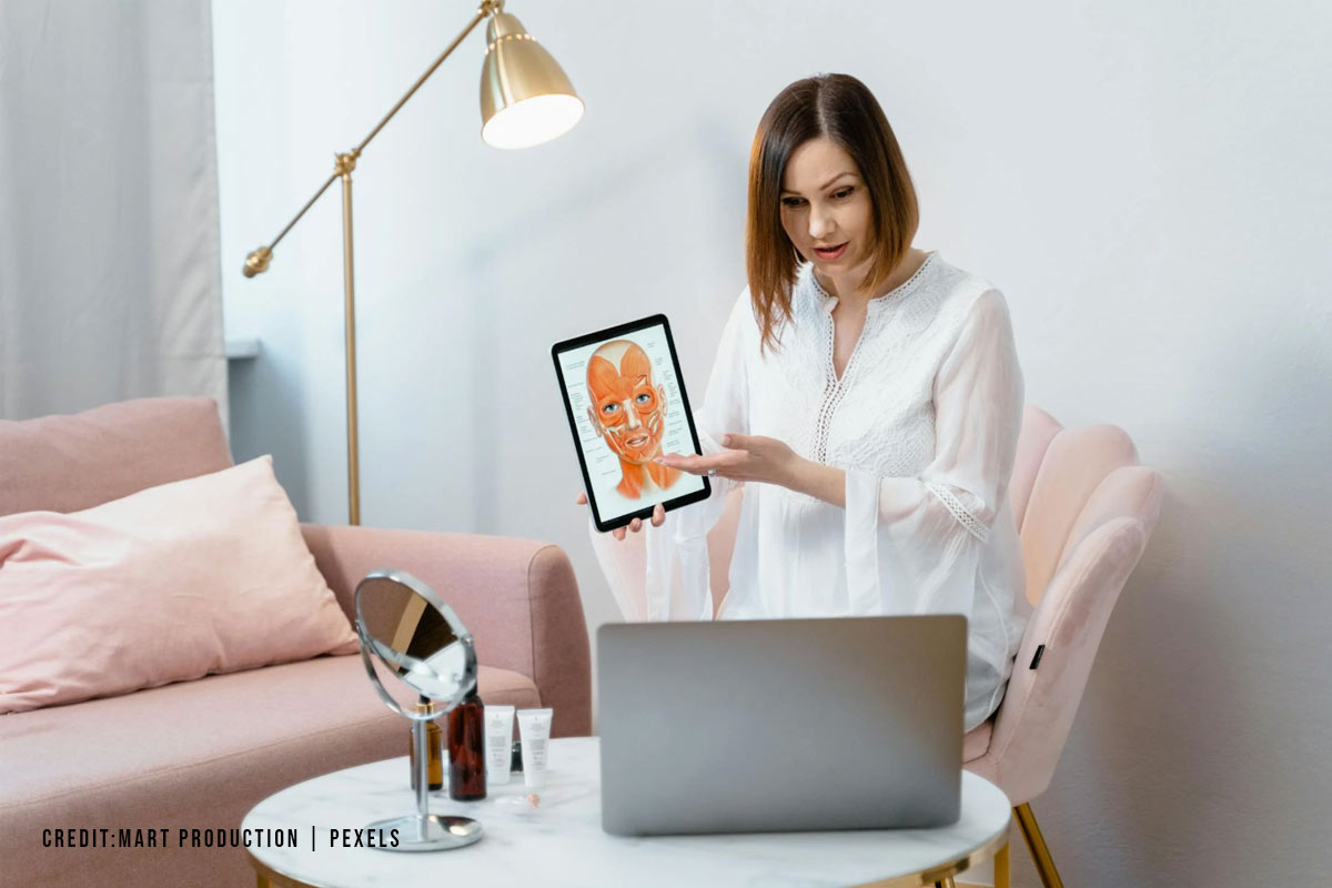 Look-into-Credentials-and-Experience